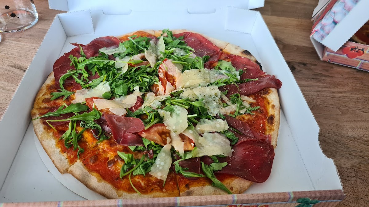 Pizza Stand Lucania-2